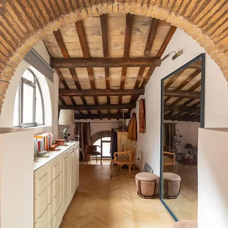 Monti Designer Loft By Romeloft شقة *