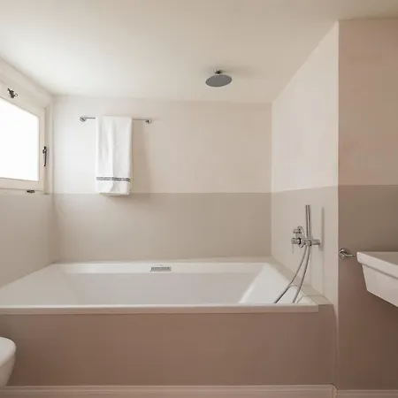 아파트 Monti Designer Loft By Romeloft 로마