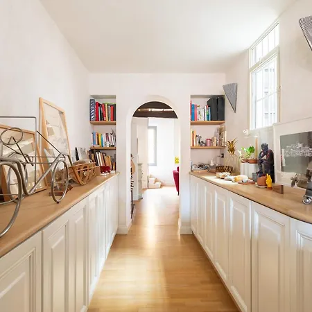 Monti Designer Loft By Romeloft